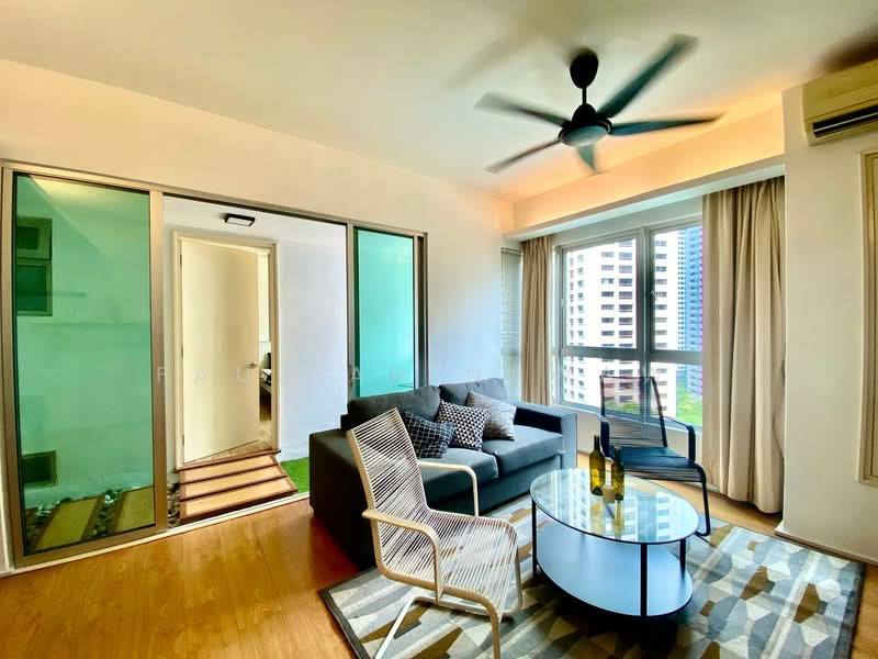 Kediaman Servis untuk Dijual di i-Zen @ Kiara 1 - Fauziah Nawawi - Living Room - PropertyGuru.com.my