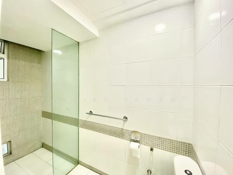 Kediaman Servis untuk Dijual di i-Zen @ Kiara 1 - Fauziah Nawawi - Bathroom - PropertyGuru.com.my