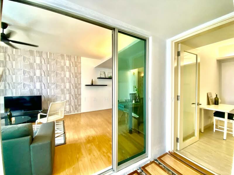 Kediaman Servis untuk Dijual di i-Zen @ Kiara 1 - Fauziah Nawawi - Living Room - PropertyGuru.com.my