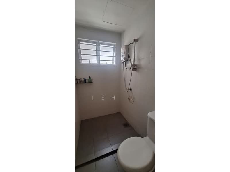 Servis Apartment untuk Disewa di Suri Puteri - Teh . - Bathroom - PropertyGuru.com.my