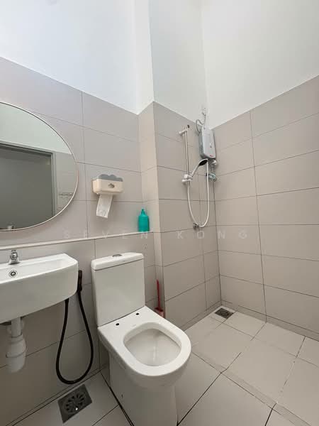 2-storey Terraced House for Sale in Austin Crest (Johor Bahru) - Seven Kong - Bathroom - PropertyGuru.com.my