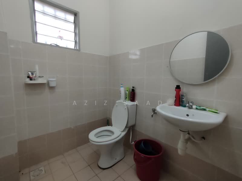 Terraced House for Sale in Sungai Buloh (Selangor) - Aziz Saad - PropertyGuru.com.my