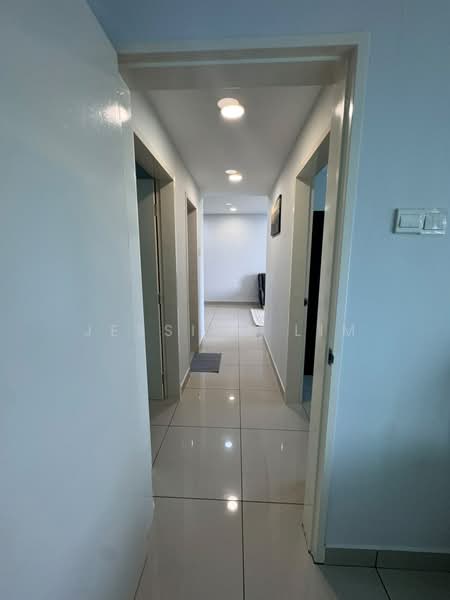 Kondominium untuk Disewa di Mizumi Residences - Jessica Lim - Corridor - PropertyGuru.com.my