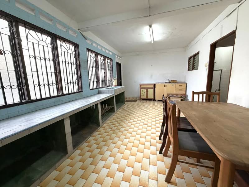 Rumah Teres 1-Tingkat untuk Dijual di Taman Sri Skudai (Skudai) - Shu Ying - Kitchen - PropertyGuru.com.my