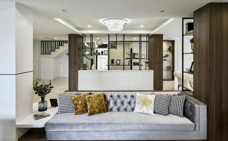 Bungalow House for Sale in Straits View (Johor Bahru) - Yik Tat - PropertyGuru.com.my
