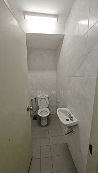 Kondominium untuk Dijual di Opal Damansara - Ben Mok - Bathroom - PropertyGuru.com.my