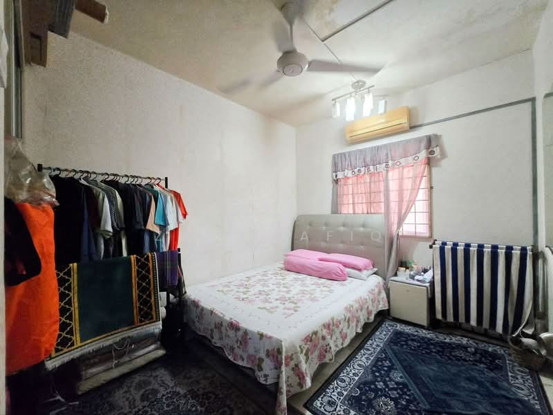 Apartment for Sale at Mesra Villa - Zul Syafiq - Bedroom - PropertyGuru.com.my