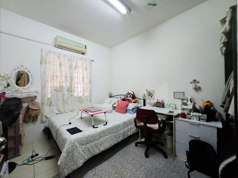 Apartment for Sale at Mesra Villa - Zul Syafiq - Bedroom - PropertyGuru.com.my