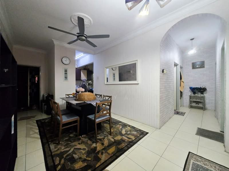 Apartment for Sale at Mesra Villa - Zul Syafiq - Dining Room - PropertyGuru.com.my