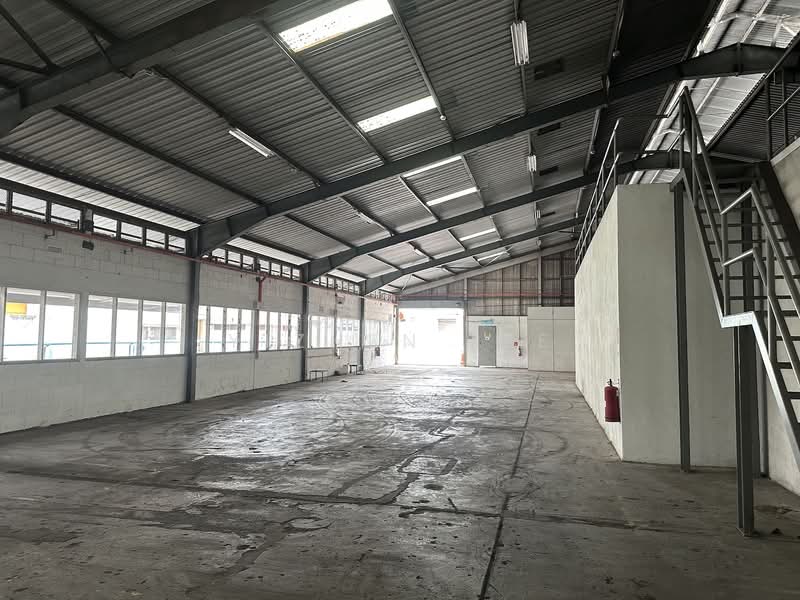 Gudang untuk Disewa di Seksyen 16 (Shah Alam) - Yizhen Lee - Interior - PropertyGuru.com.my