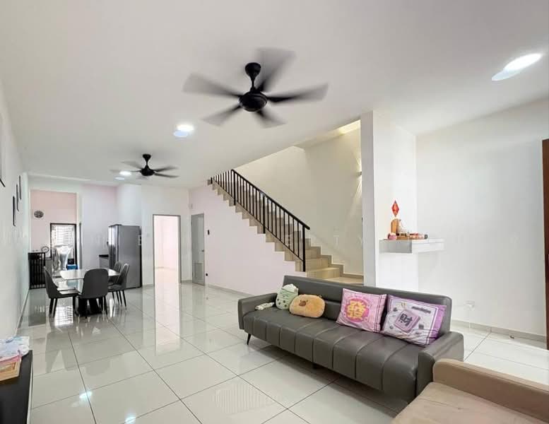 Terraced House for Sale in Johor Bahru (Johor) - Winnie Property Johor - Living Room - PropertyGuru.com.my