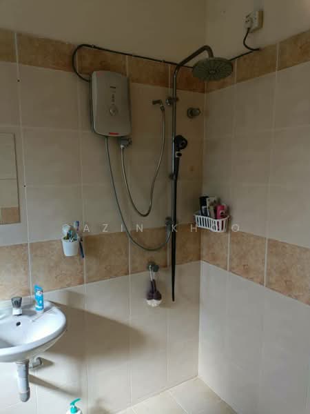 2-storey Terraced House for Sale in Taman Tasek (Ipoh) - Qazin Khoo - Bathroom - PropertyGuru.com.my