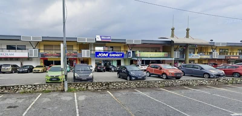 Shop / Office for Sale in Saujana Utama (Puncak Alam) - Sue Arifin - Exterior - PropertyGuru.com.my
