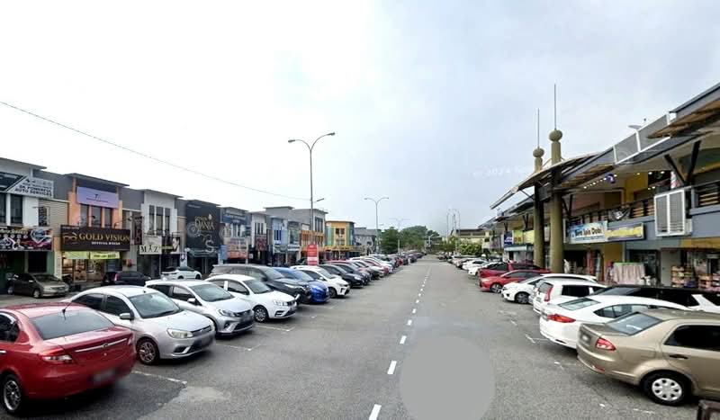 Shop / Office for Sale in Saujana Utama (Puncak Alam) - Sue Arifin - Exterior - PropertyGuru.com.my