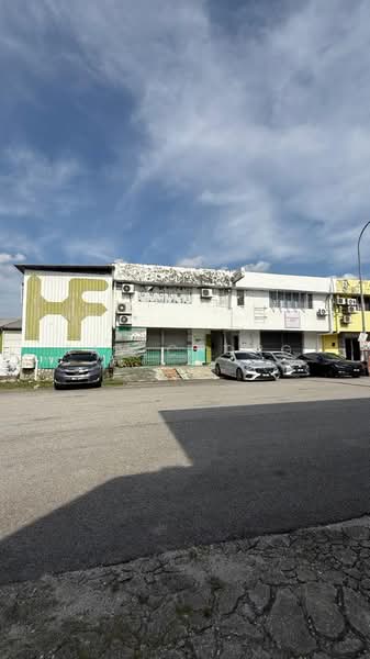 Terrace Factory for Rent in Taman Perindustrian Taming Jaya (Balakong) - Ray Chong - Exterior - PropertyGuru.com.my