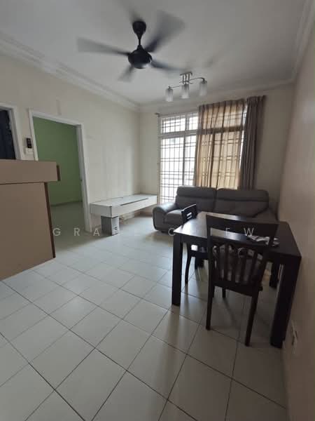 Apartment for Rent at Lake View Suites - Grace Chiew - Living Room - PropertyGuru.com.my