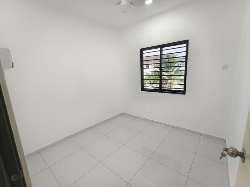 2-storey Terraced House for Sale in Taman Bukit Kempas (Tampoi) - Kimi Kiu - PropertyGuru.com.my