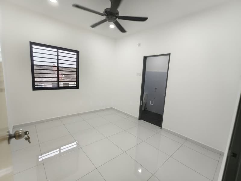2-storey Terraced House for Sale in Taman Bukit Kempas (Tampoi) - Kimi Kiu - PropertyGuru.com.my