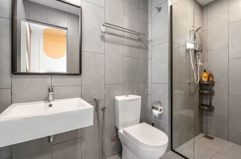 Kediaman Servis untuk Dijual di Arena Residences 2 - Ethan Low - Bathroom - PropertyGuru.com.my