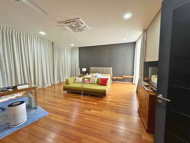 Bungalow for Rent in Ampang Jaya (Ampang) - WAYNE SHENG - Master Bed - PropertyGuru.com.my