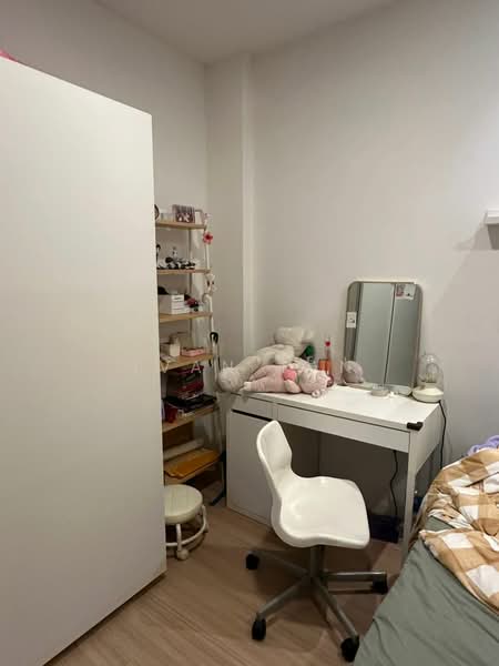 Service Residence for Sale at D'Latour - Ivan Tan - Bedroom - PropertyGuru.com.my