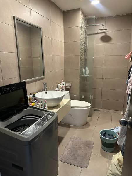 Service Residence for Sale at D'Latour - Ivan Tan - Bathroom - PropertyGuru.com.my