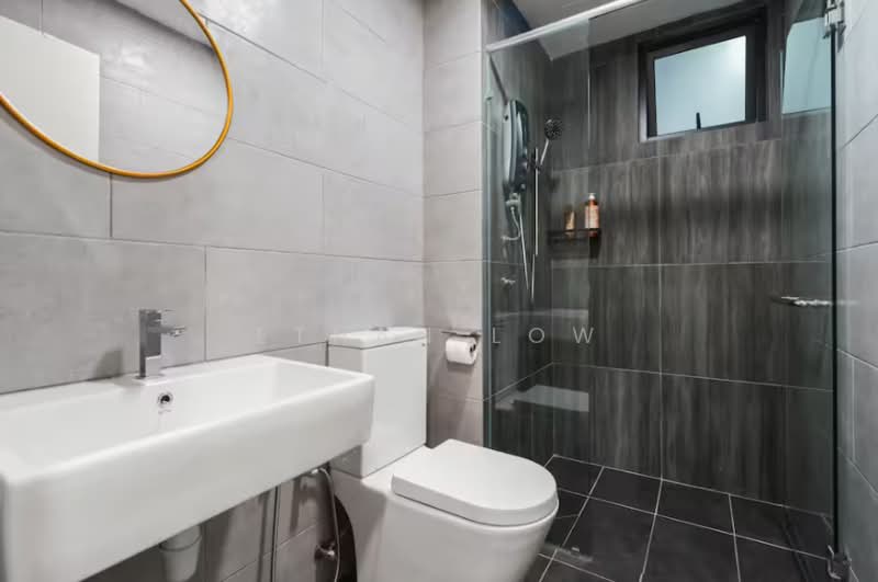 Kediaman Servis untuk Dijual di Conezion Residences - Ethan Low - Bathroom - PropertyGuru.com.my