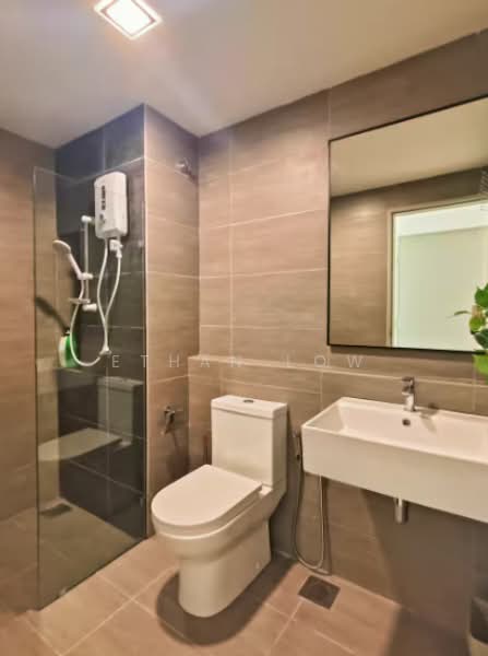Kediaman Servis untuk Dijual di Gems Residences - Ethan Low - Bathroom - PropertyGuru.com.my