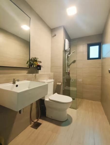 Kediaman Servis untuk Dijual di Gems Residences - Ethan Low - Bathroom - PropertyGuru.com.my