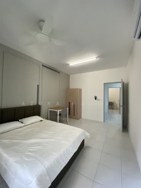 Condominium for Rent at Residensi Sateria - Azura Hariri - Bedroom - PropertyGuru.com.my