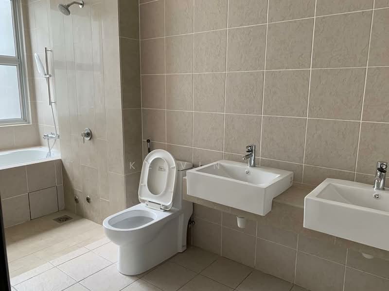 2.5-storey Terraced House for Sale in Kota Emerald (Rawang) - Kelvin . - Bathroom - PropertyGuru.com.my