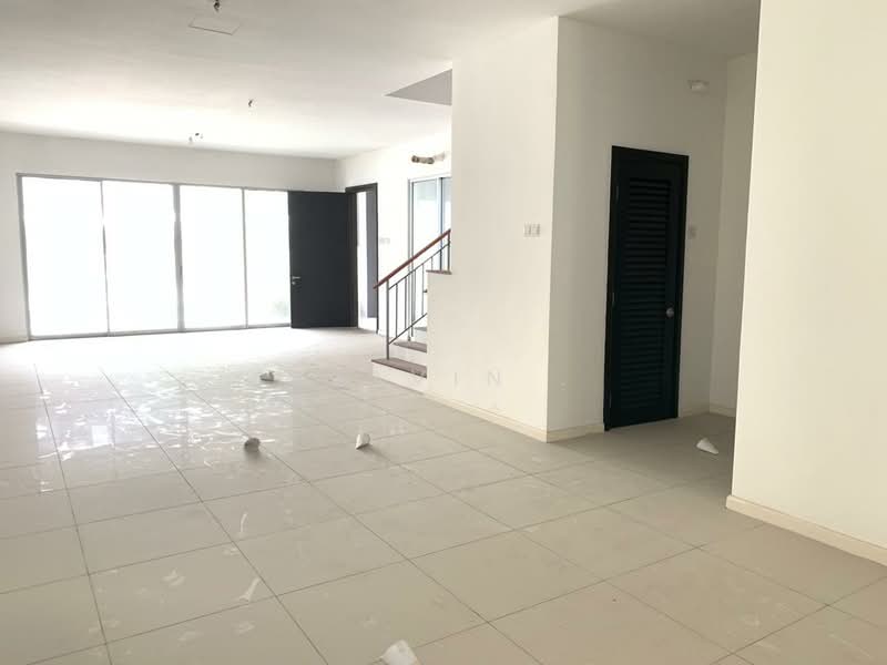 2.5-storey Terraced House for Sale in Kota Emerald (Rawang) - Kelvin . - Living Room - PropertyGuru.com.my