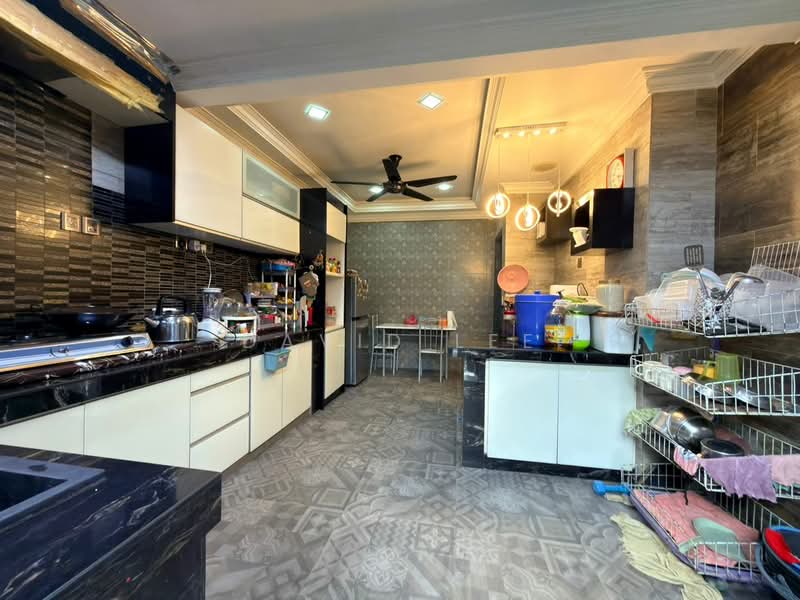 2-storey Terraced House for Sale in Kota Emerald (Rawang) - David Lee - Kitchen - PropertyGuru.com.my
