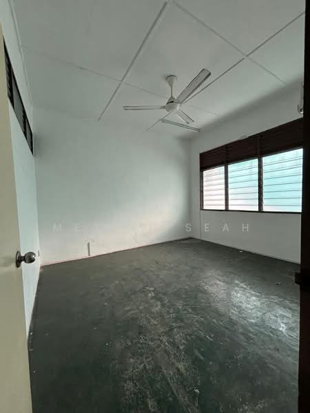 2-storey Terraced House for Sale in Taman Pekaka (Sungai Dua) - Mervyn Seah - Interior - PropertyGuru.com.my