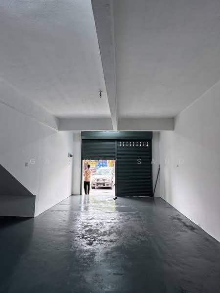 Shop for Sale in Banting (Selangor) - GAN WEY SAND - Interior - PropertyGuru.com.my