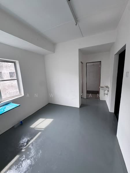 Shop for Sale in Banting (Selangor) - GAN WEY SAND - Interior - PropertyGuru.com.my