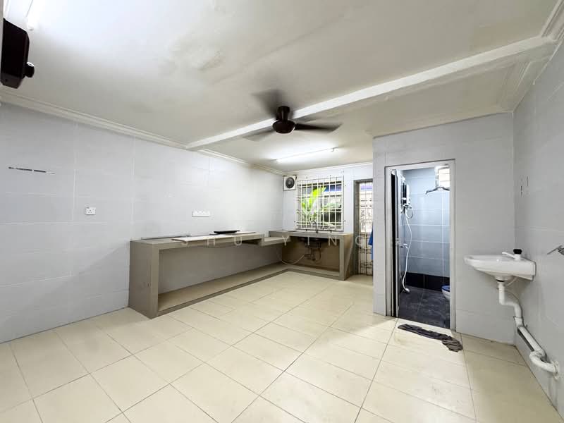 Rumah Teres 2-Tingkat untuk Dijual di Taman Johor Jaya (Johor Bahru) - Shu Ying - Kitchen - PropertyGuru.com.my