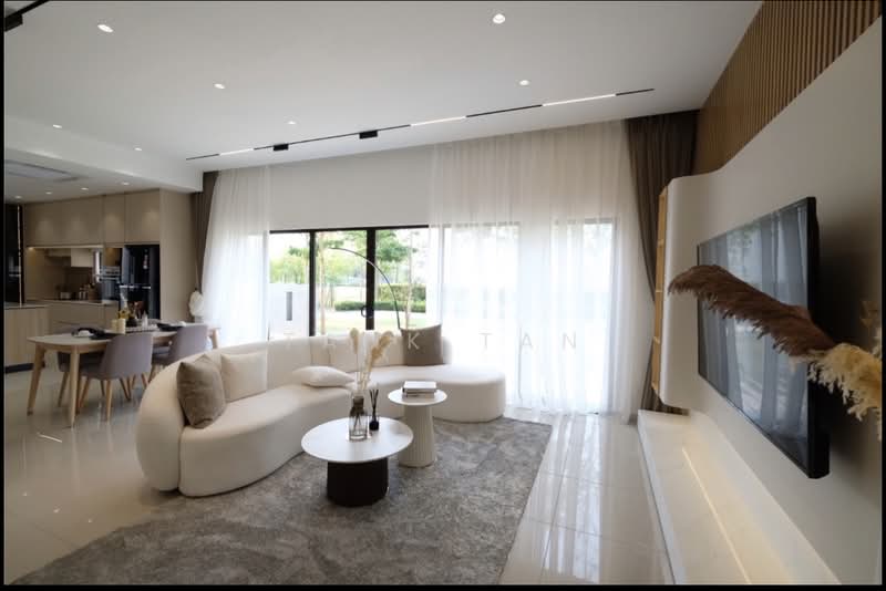 Rumah Kluster untuk Dijual di Banting (Selangor) - Tank Tan - Living Room - PropertyGuru.com.my