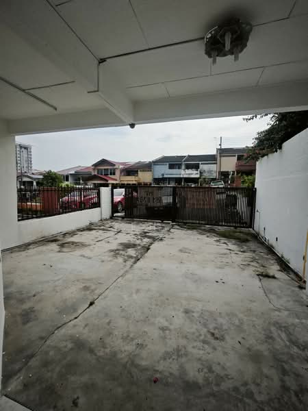 Rumah Teres untuk Dijual di Kajang (Selangor) - Teh . - Exterior - PropertyGuru.com.my