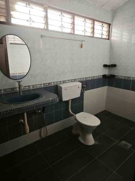 Rumah Teres untuk Dijual di Kajang (Selangor) - Teh . - Bathroom - PropertyGuru.com.my