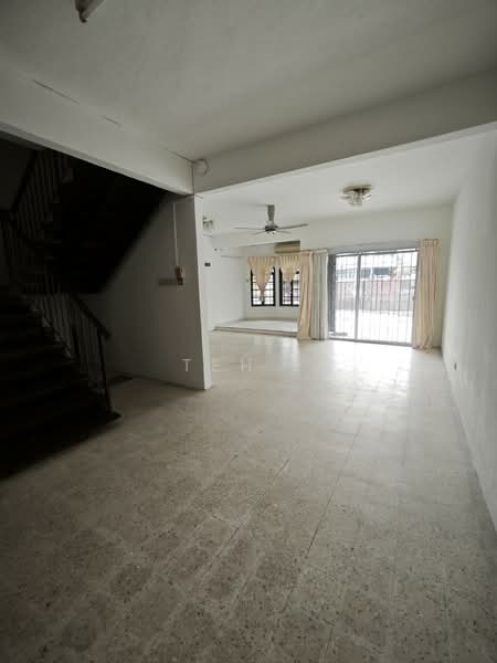 Rumah Teres untuk Dijual di Kajang (Selangor) - Teh . - Living Room - PropertyGuru.com.my