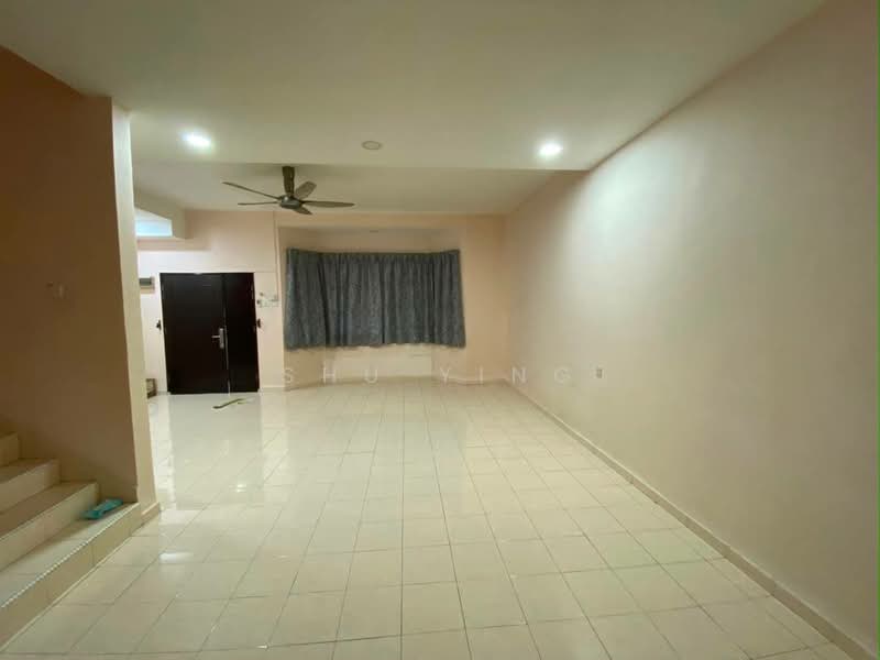 Rumah Teres 2-Tingkat untuk Dijual di Taman Pulai Utama (Skudai) - Shu Ying - Living Room - PropertyGuru.com.my
