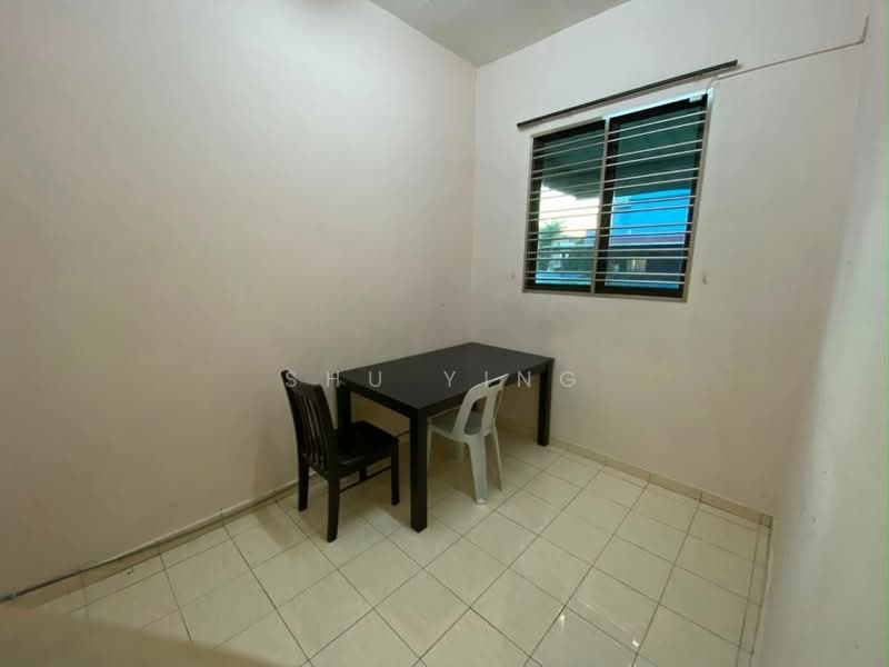 Rumah Teres 2-Tingkat untuk Dijual di Taman Pulai Utama (Skudai) - Shu Ying - Dining Room - PropertyGuru.com.my