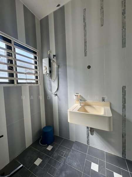 Condominium for Rent at Treetops Residence - Mandy Phang - Bathroom - PropertyGuru.com.my