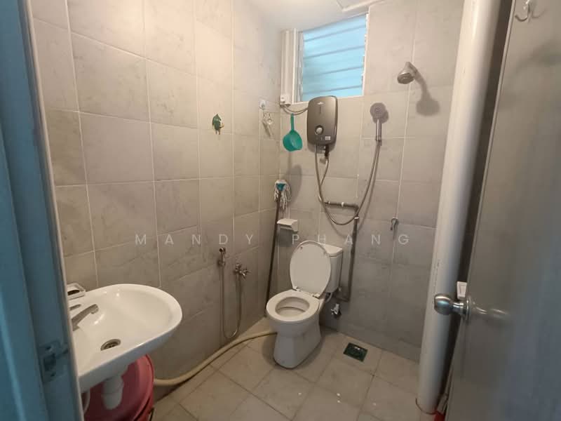 Condominium for Rent at Treetops Residence - Mandy Phang - Bathroom - PropertyGuru.com.my