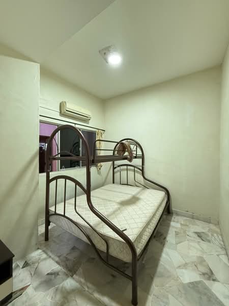 Rumah Teres 2-Tingkat untuk Dijual di Taman Desa Harmoni (Masai) - Jaslyn Tan - Bedroom - PropertyGuru.com.my