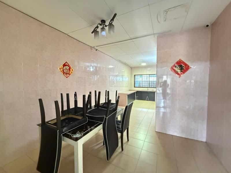 Rumah Teres 2-Tingkat untuk Dijual di Taman Desa Harmoni (Masai) - Jaslyn Tan - Dining Room - PropertyGuru.com.my