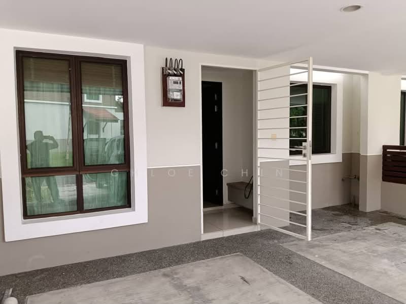 Rumah Teres 2-Tingkat untuk Dijual di Leisure Farm (Gelang Patah) - Chloe Chin - Exterior - PropertyGuru.com.my