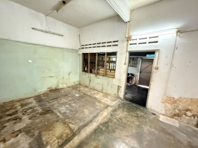 Shop / Office untuk Disewa di Taman Overseas Union (Taman Oug) (Jalan Klang Lama (Old Klang Road)) - Damon Heng - Interior - PropertyGuru.com.my