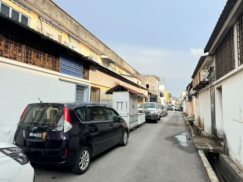 Shop / Office untuk Disewa di Taman Overseas Union (Taman Oug) (Jalan Klang Lama (Old Klang Road)) - Damon Heng - Exterior - PropertyGuru.com.my